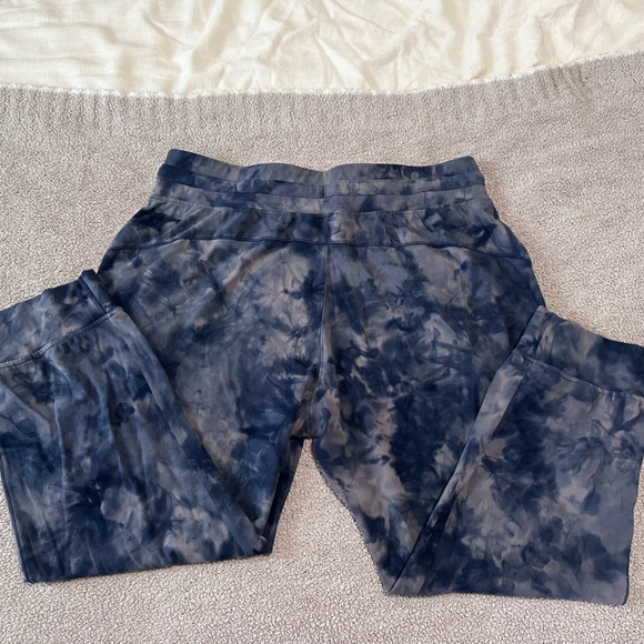 Lululemon align Tie-Dye Joggers - Picture 2 of 4